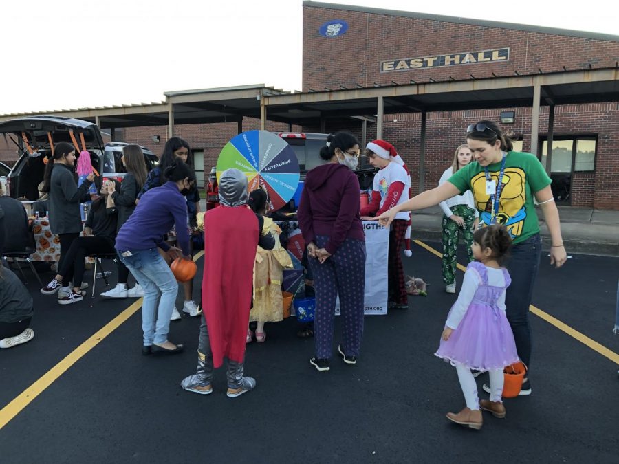 South strong. The SFHS Counseling Department showcase important themes for positively impacting an individuals mindset. The children had an opportunity to spin the wheel to learn more about these themes such as generosity, mentors, and family support while also earning some yummy candy.