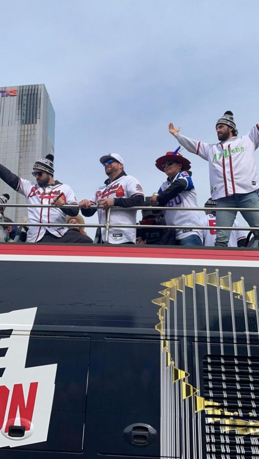 The story of the underdogs. The Atlanta Braves take their accomplishment to the streets of Atlanta and Cobb county. The Braves fans and Georgians cheered them on as they rode around in trucks and buses.