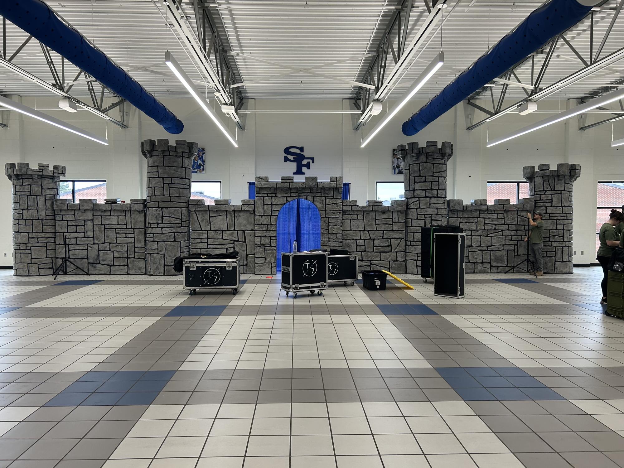 Display of the 30 foot castle during the preparation of homecoming.